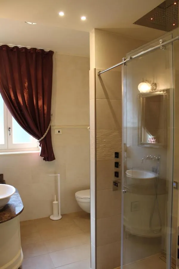 Relais Colle San Pietro Bed & Breakfast Verona 0*,  İtalya