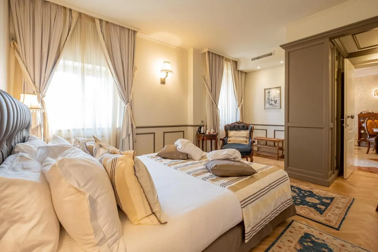 Relais Colle San Pietro Bed & Breakfast Verona 0*,