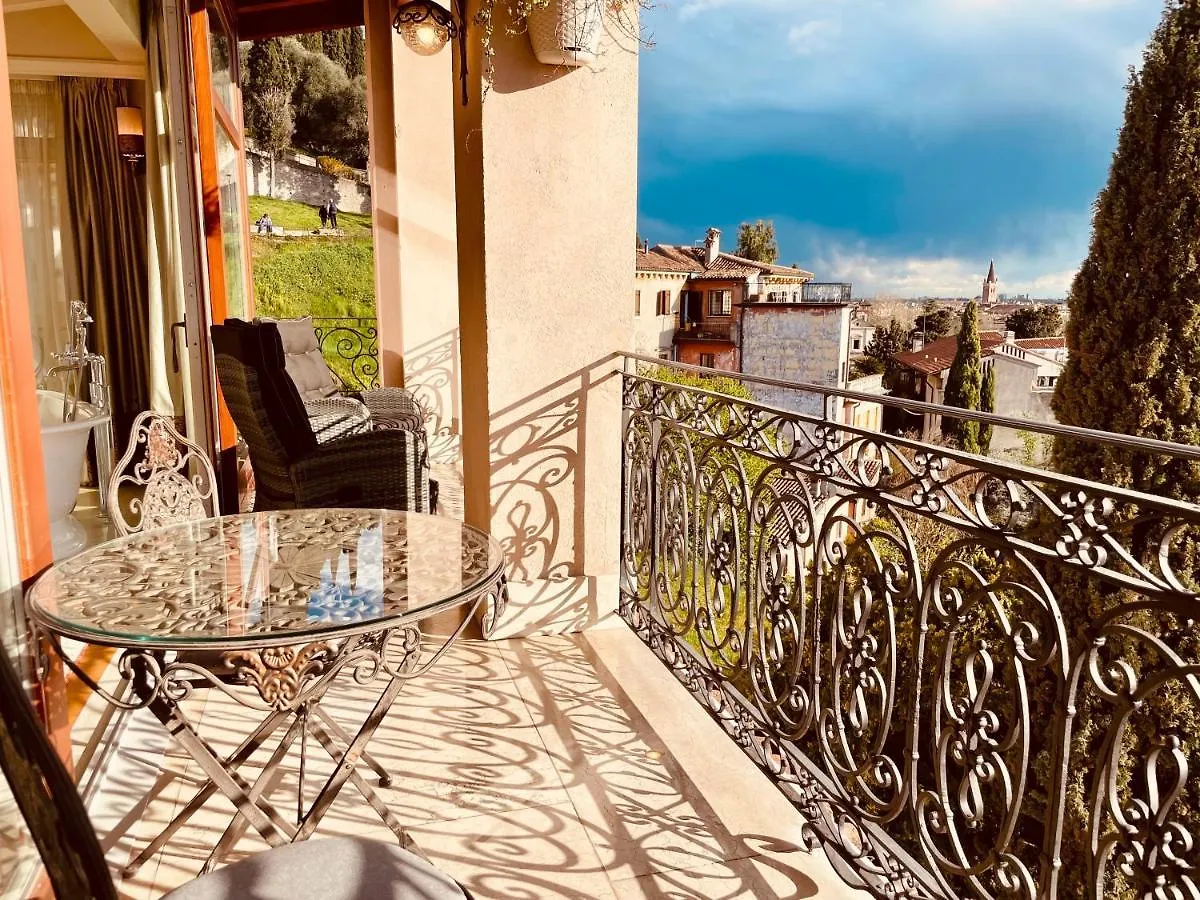Bed and Breakfast Relais Colle San Pietro à Vérone 0*,