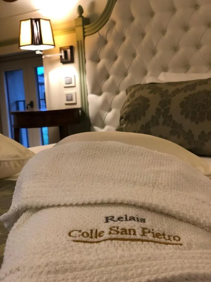 Bed and Breakfast Relais Colle San Pietro à Vérone Couette-café